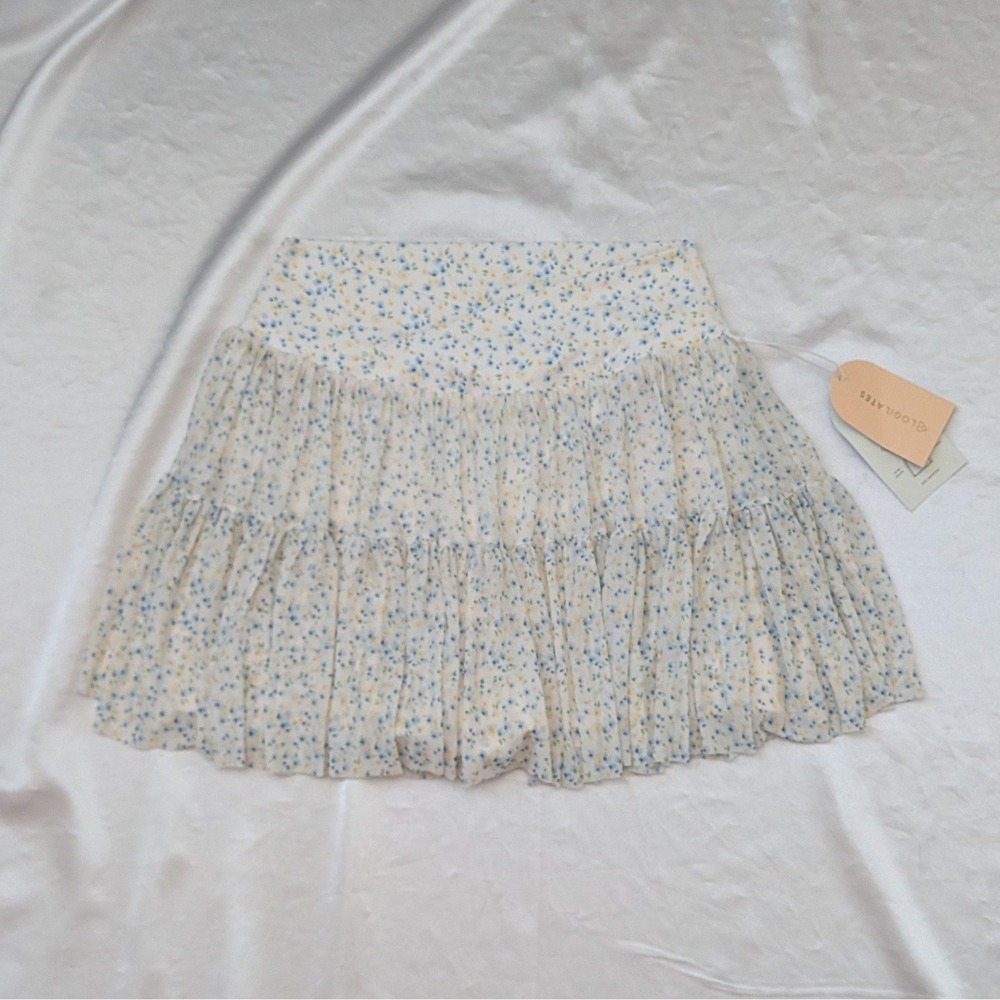 New Blogilates Women's Ballerina Skort Skirt White Blue Yellow Floral Small 4-6